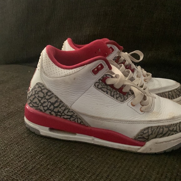 Jordan 3 cardinal red size 5 - Picture 2 of 4
